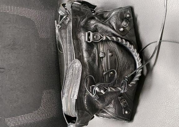 발렌시아가 가방