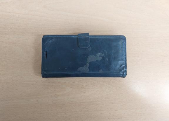 삼성 휴대폰(검정색 케이스)